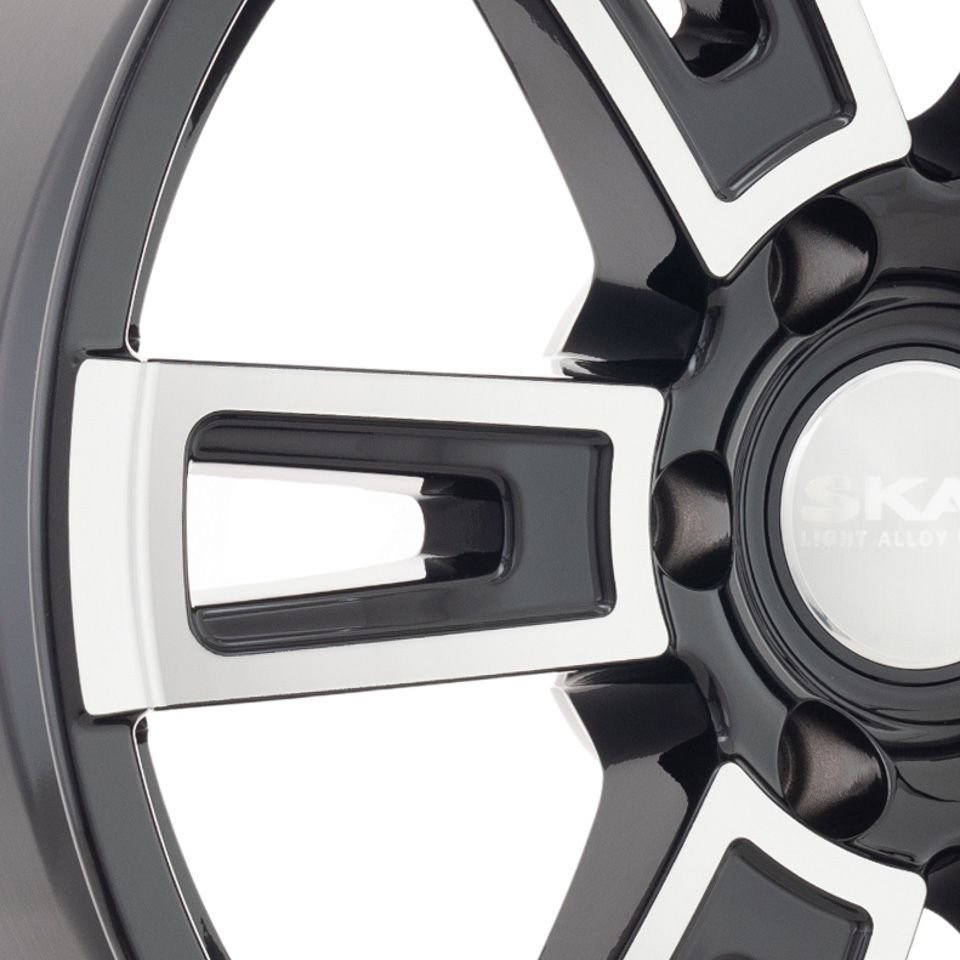 СКАД Тор Алмаз 8x18/6x114.3 D66.1 ET30  